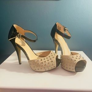 Women’s Rock & Republic high heels